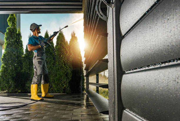Best Animal Enclosure Cleaning  in Rmel Valley Village, CA
